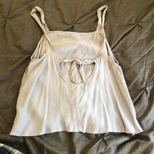 Tie in the back tank